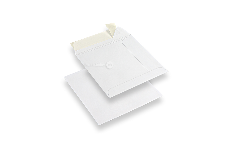 Square white envelopes - 140 x 140 mm